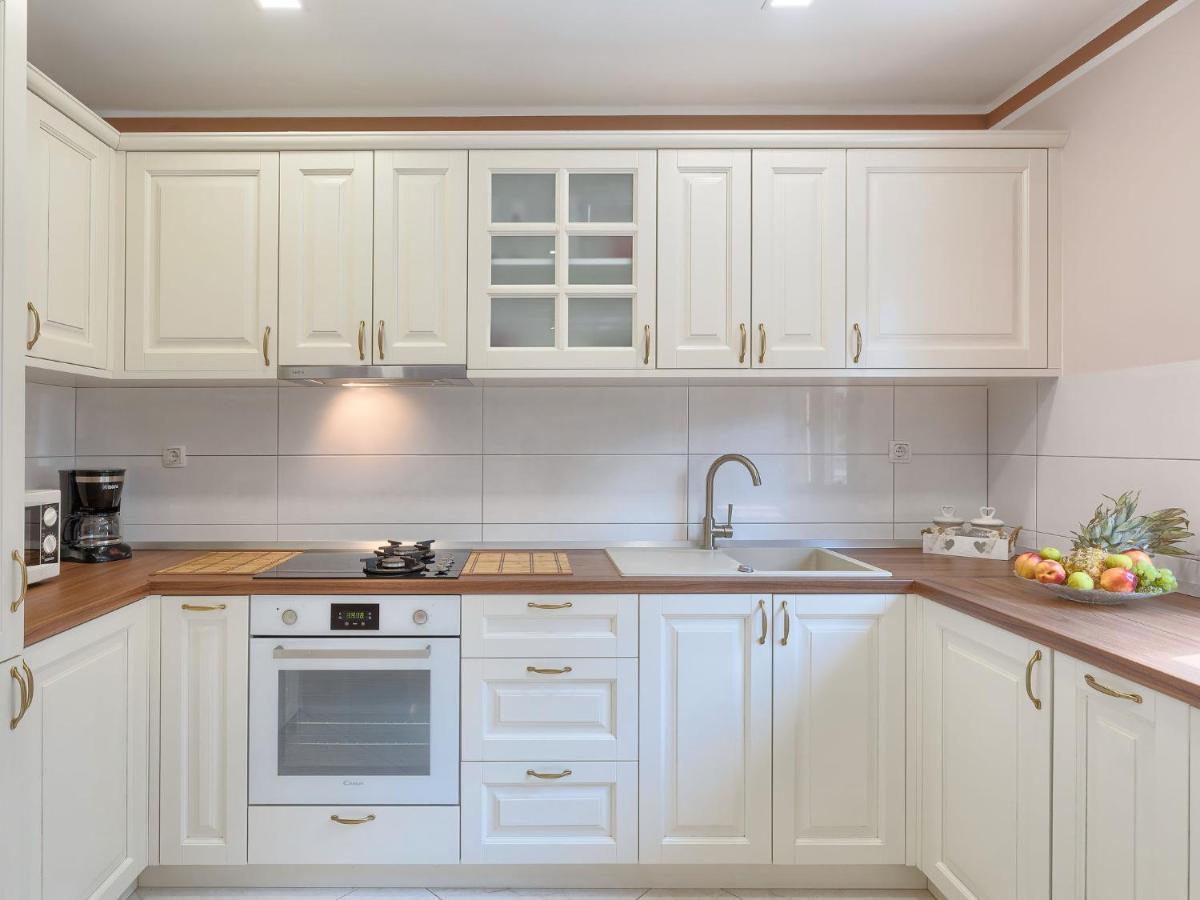 Holiday Home Villa Aniva By Interhome Zminj ภายนอก รูปภาพ